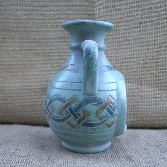 Vintage Celtic Knotwork Pottery Jar Candle Holder - Picture 7 of 16
